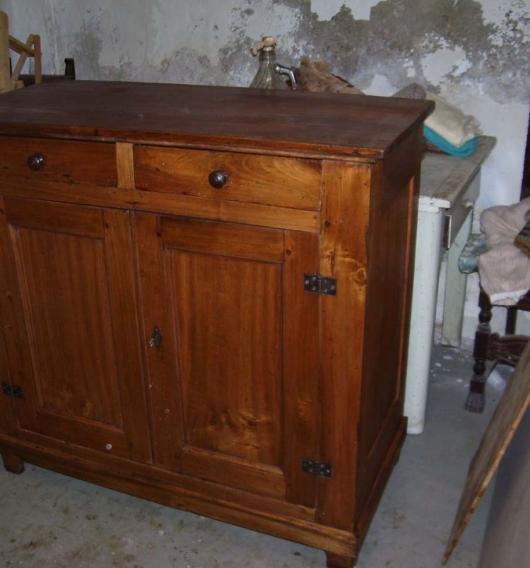 Credenza prima metà 800